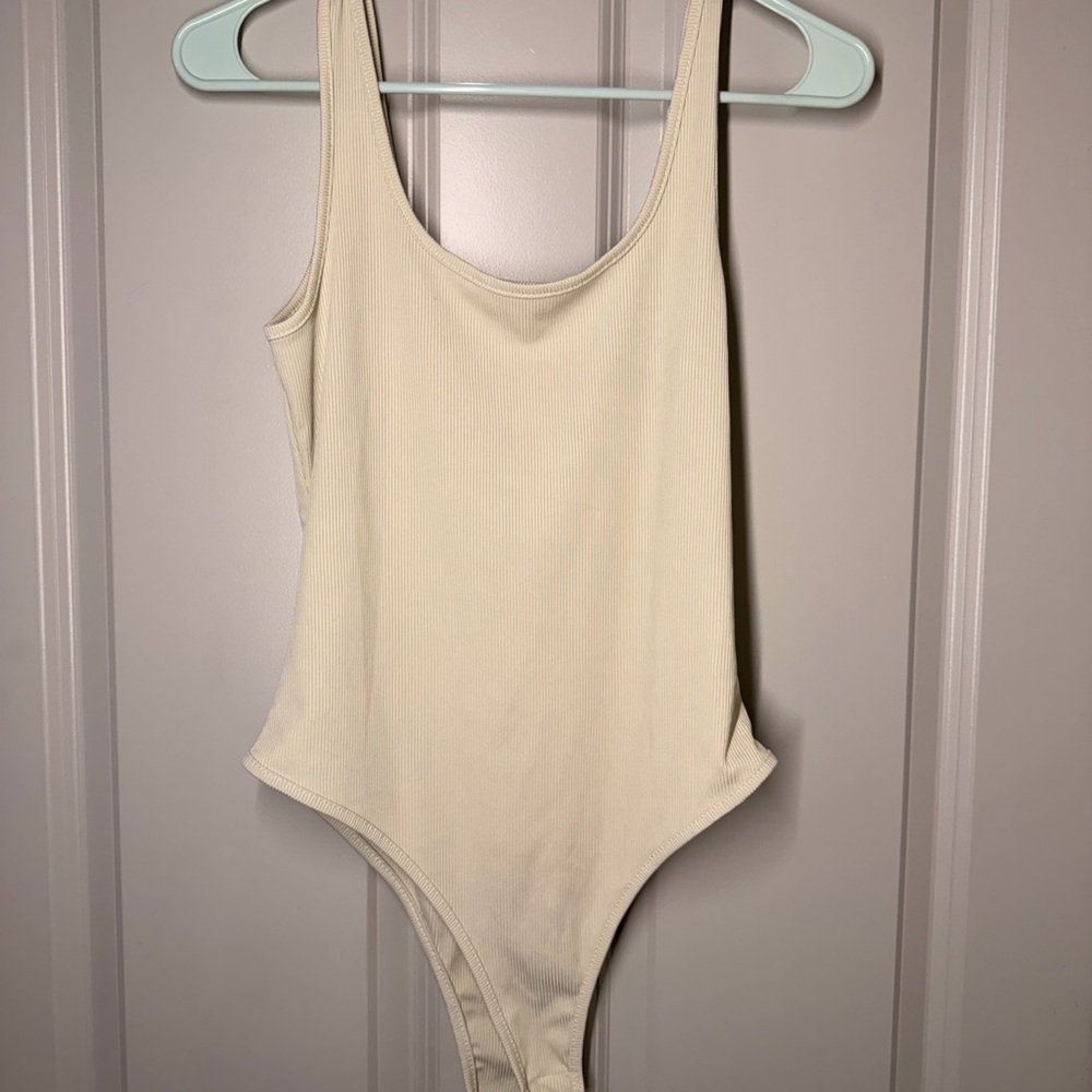 Zara Cream Ribbed Scoop Neck Bodysuit